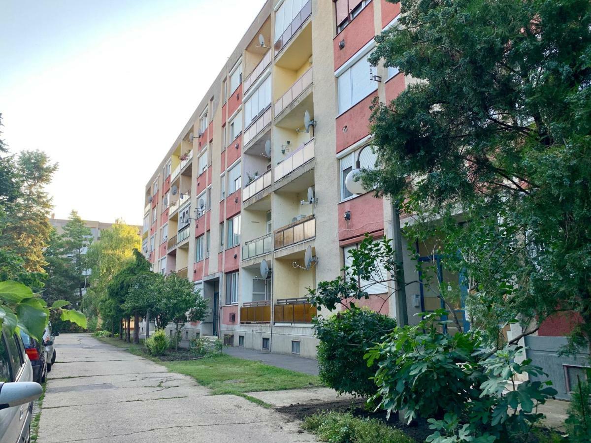 Anita Apartman ハイデゥソボスロー エクステリア 写真
